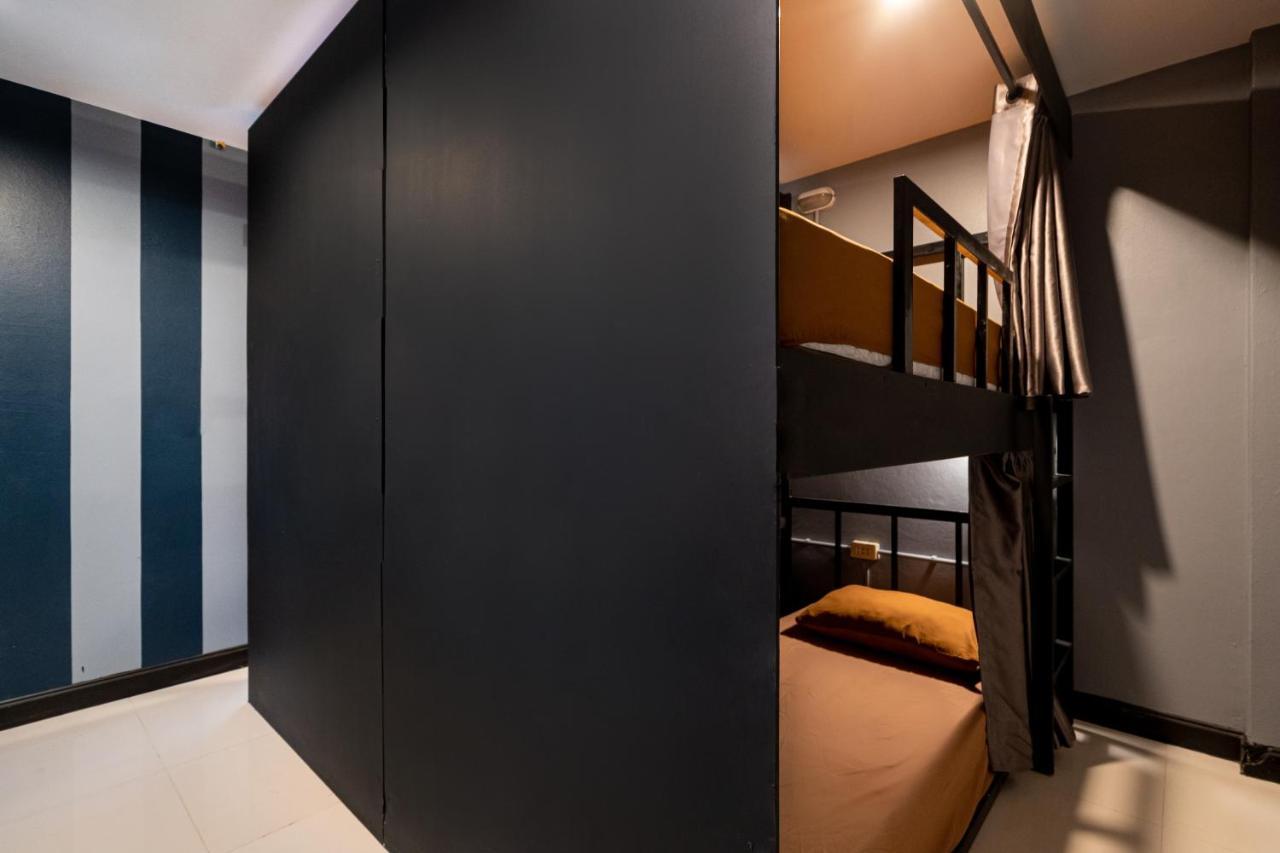 Black Pantera Hostel Patong Luaran gambar