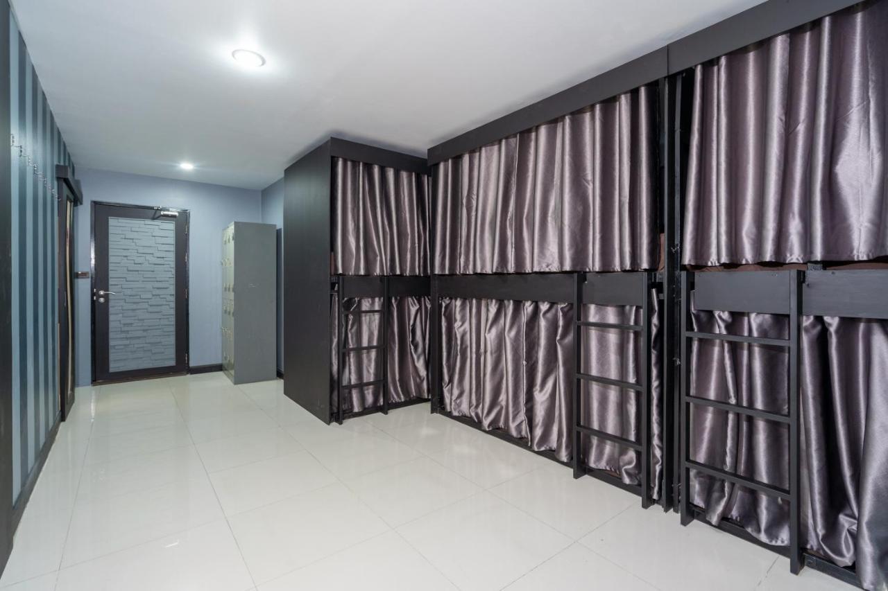 Black Pantera Hostel Patong Luaran gambar