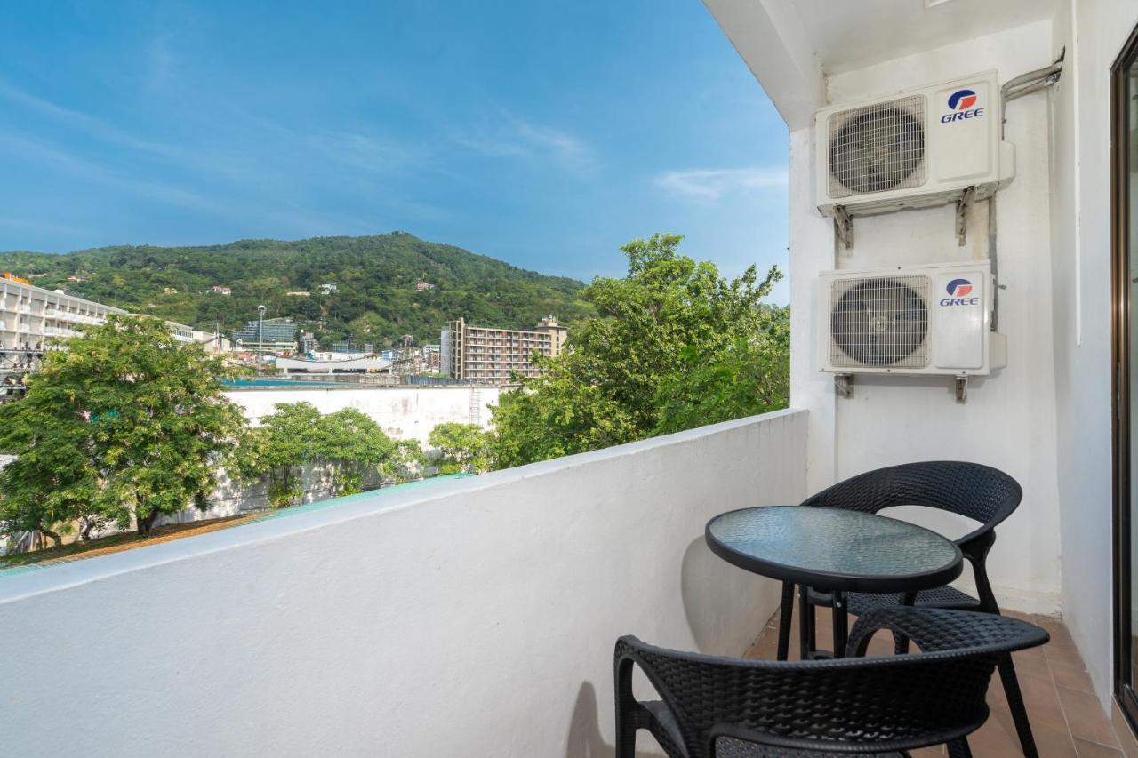 Black Pantera Hostel Patong Luaran gambar